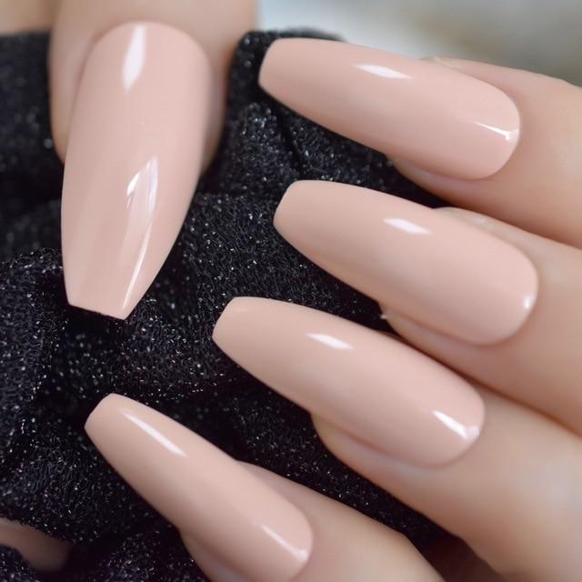 Celia Glossy Long Nails